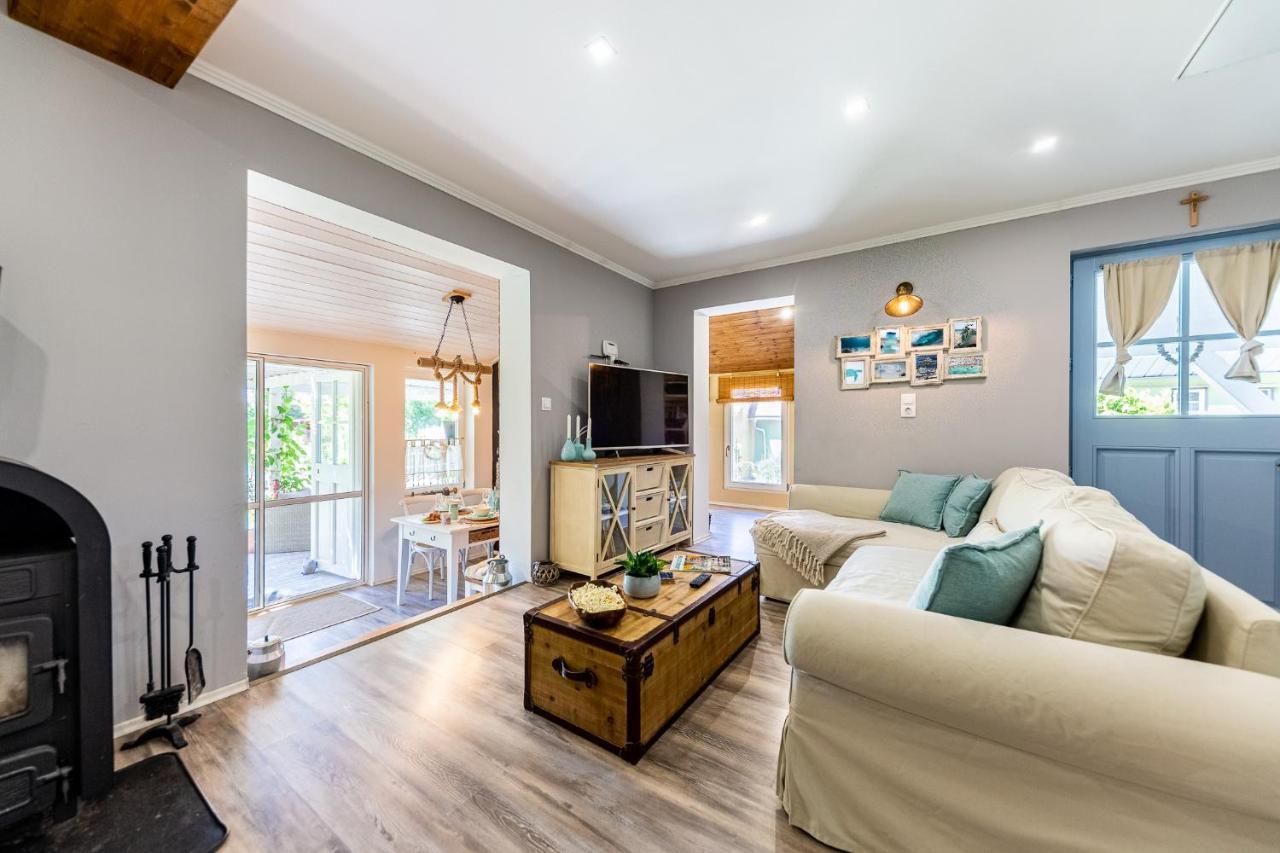 Berrybay Holidayhome Balatonkeresztur Bagian luar foto