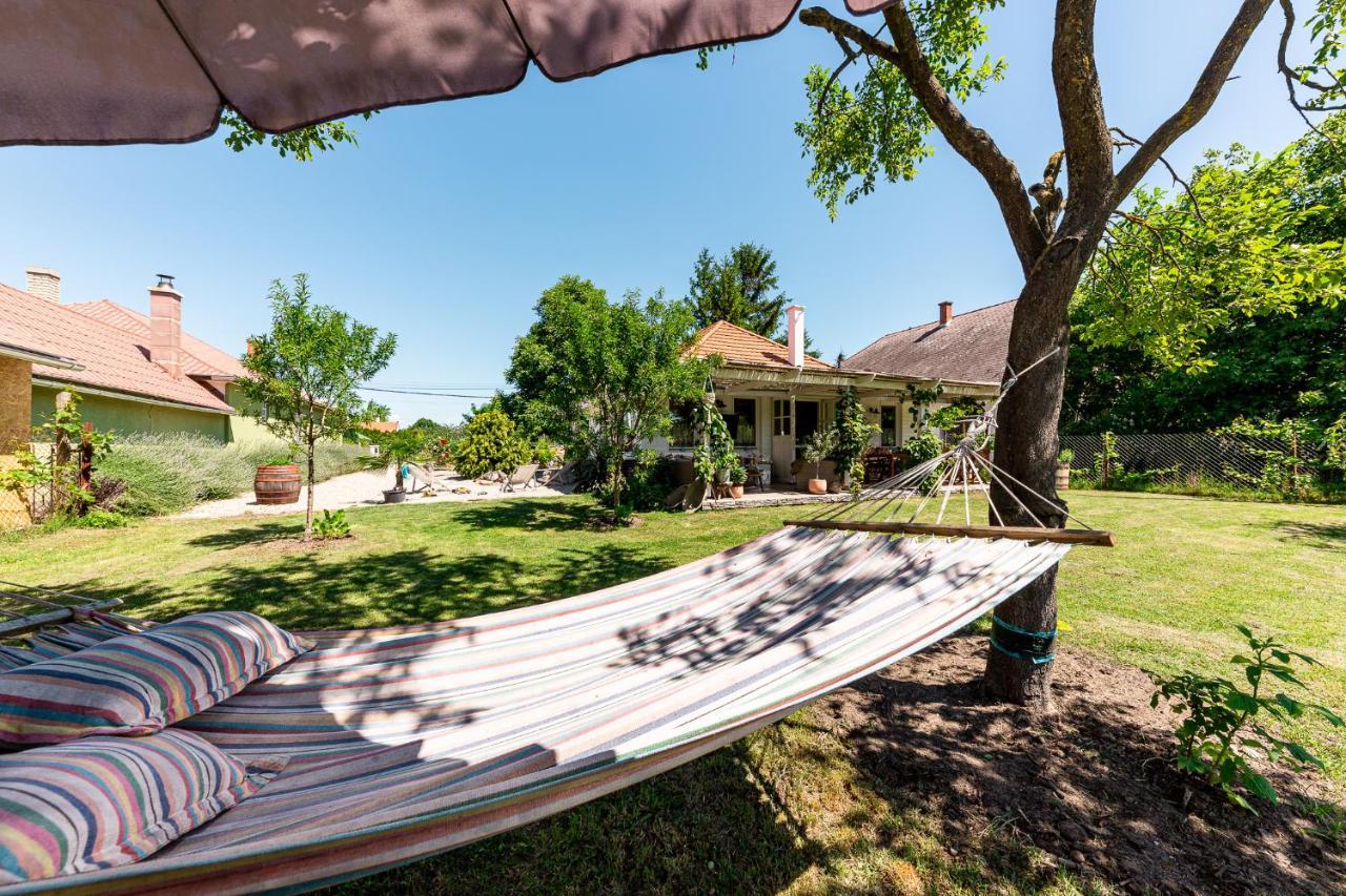 Berrybay Holidayhome Balatonkeresztur Bagian luar foto